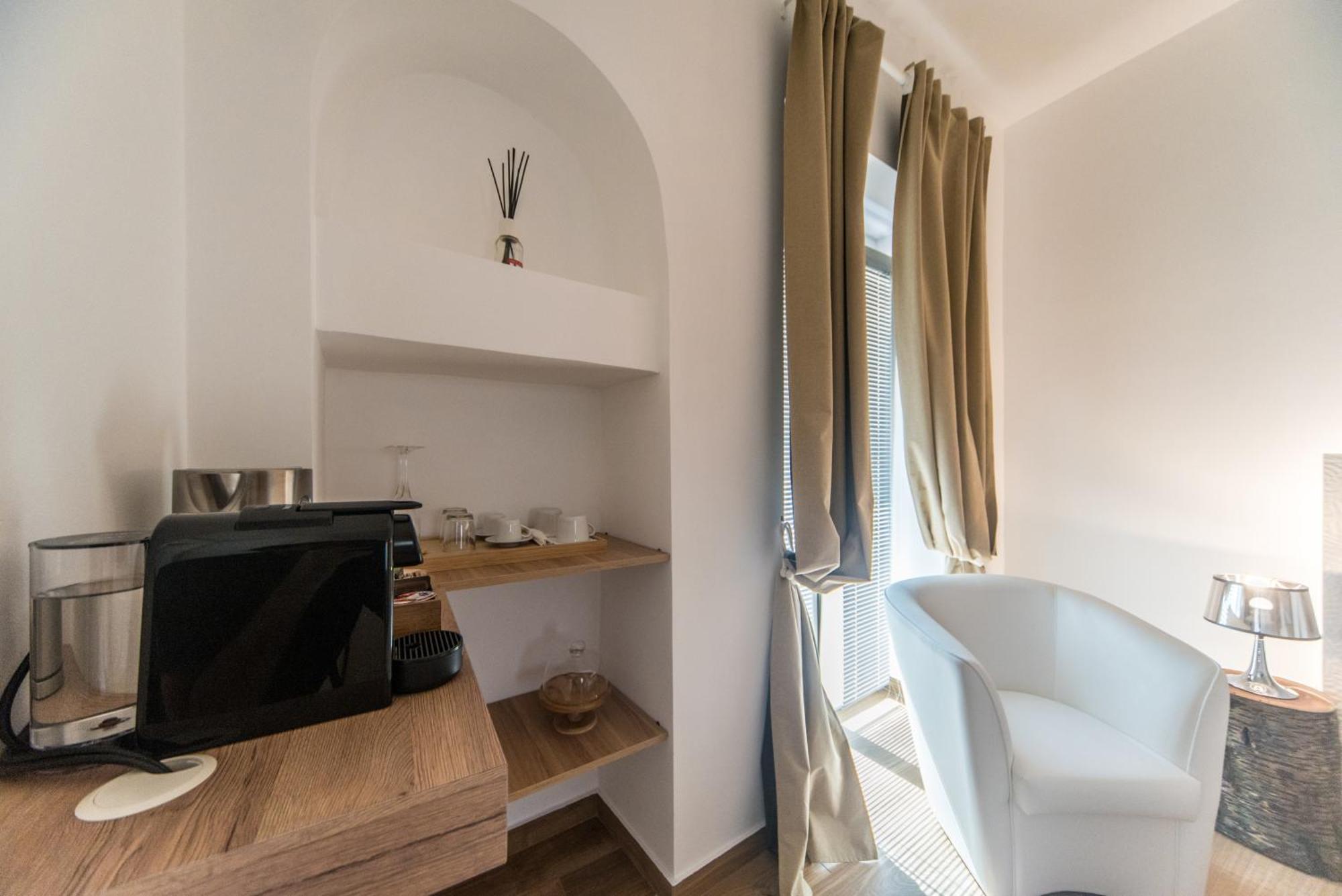 Suite Santa Chiara Trani Exteriör bild